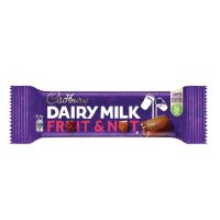 CADBURY DAIRY MILK FRUIT AND NUT CHOCOLATE BAR 30 GMS