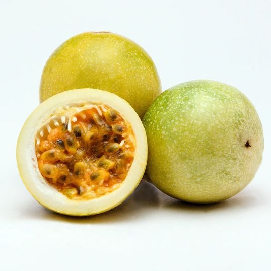 SRI LANKA FRESH PASSION FRUIT PER KG