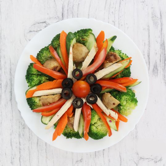 AL JAZIRA BROCCOLI & CHICKEN SALAD PER KG